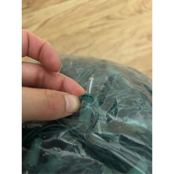 Christmas lights clean or white- not sure how many all appears to be working. - Picture 3 of 3